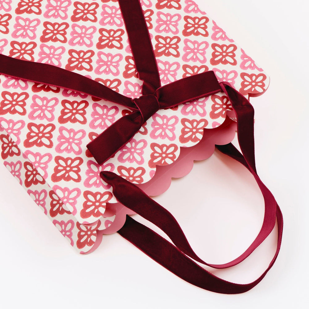 Meri Meri x Molly Mahon Medium Christmas Gift Bags x 3 | Meri Meri Christmas Gift Bags Gift Bags Meri Meri x Molly Mahon Medium Christmas Gift Bags x 3