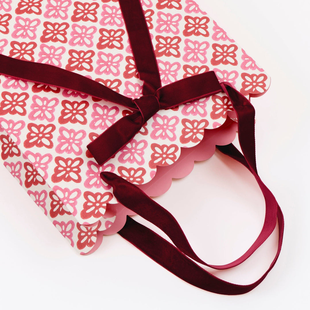 Meri Meri x Molly Mahon Medium Christmas Gift Bags x 3 | Meri Meri Christmas Gift Bags Gift Bags Meri Meri x Molly Mahon Medium Christmas Gift Bags x 3