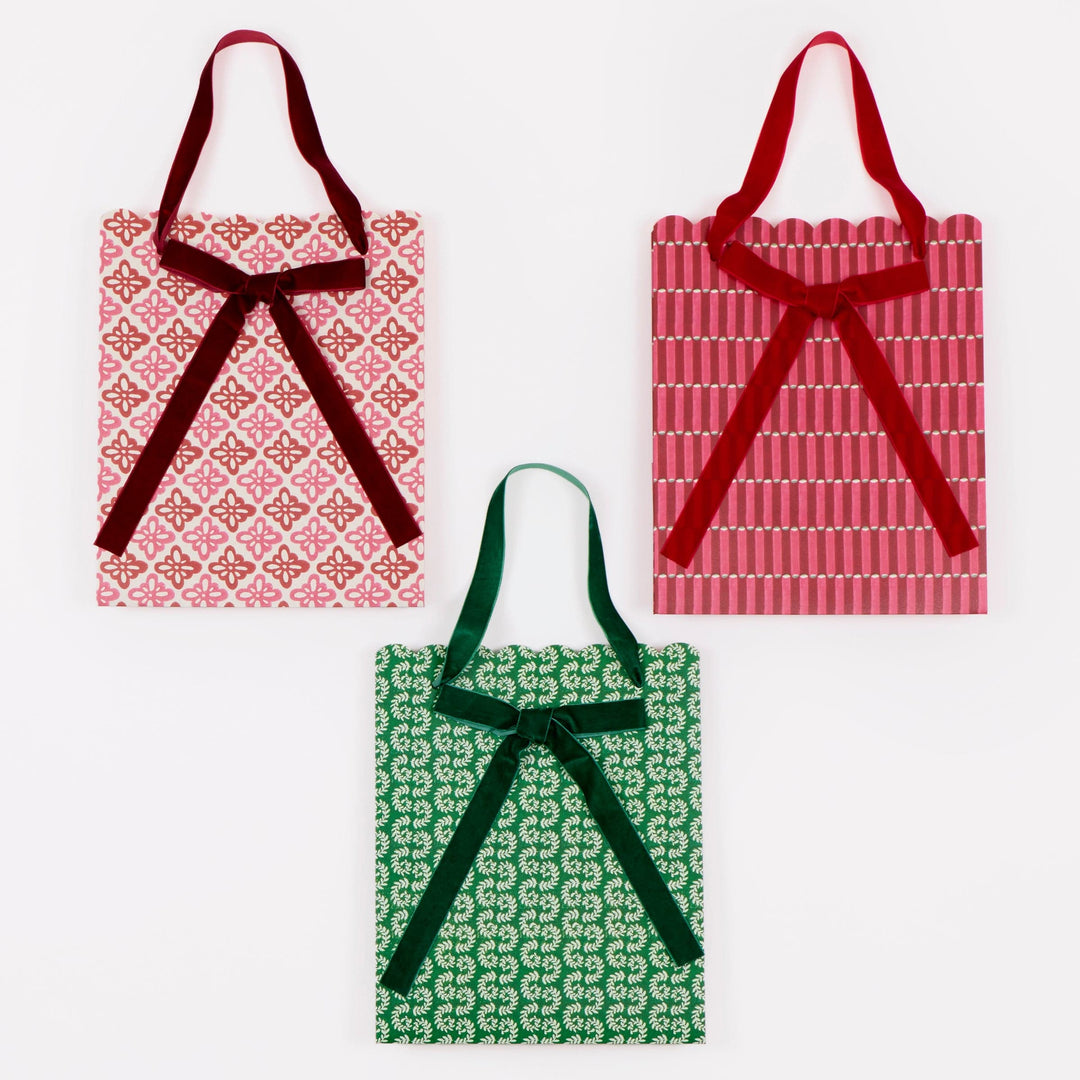 Meri Meri x Molly Mahon Medium Christmas Gift Bags x 3 | Meri Meri Christmas Gift Bags Gift Bags Meri Meri x Molly Mahon Medium Christmas Gift Bags x 3