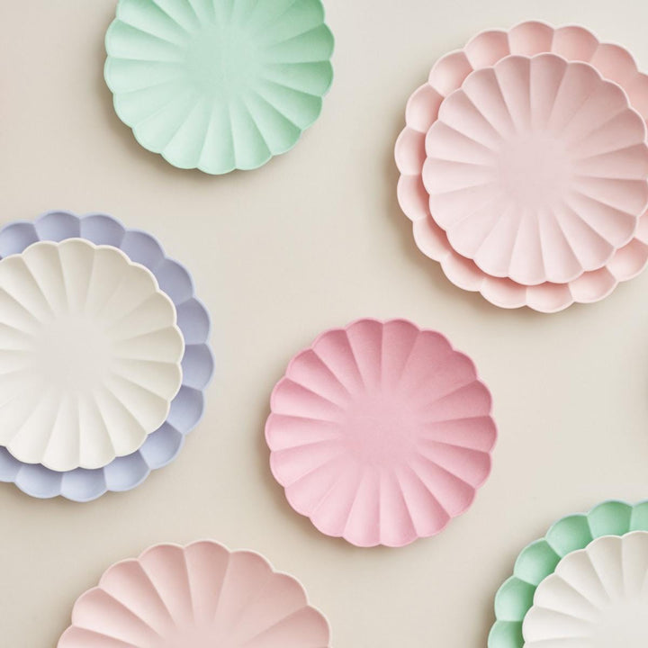 Mint Sorbet Compostable Small Party Plates x 8 | Meri Meri party plates Mint Sorbet Compostable Small Party Plates x 8