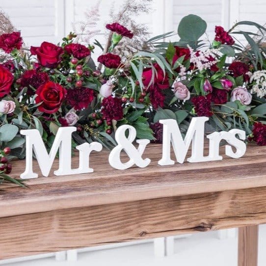 Mr and Mrs - White Wooden Wedding Table Signs - Party Deco Wedding Ceremony Supplies Mr and Mrs - White Wooden Wedding Table Signs