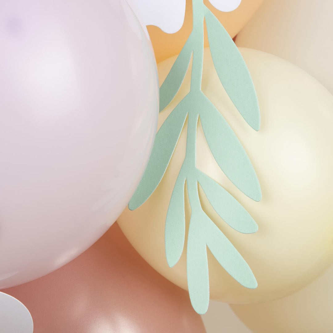 Pastel Daisy Balloon Party Garland | Meri Meri Balloons Pastel Daisy Balloon Party Garland