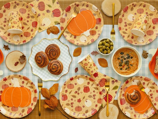 Pumpkins & Acorns Plates x 6 Disposable Plates Pumpkins & Acorns Plates x 6 Default