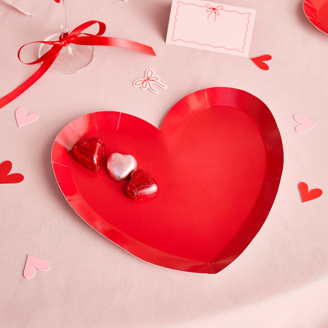 Red Heart Party Plates x 8 Disposable Plates Red Heart Party Plates x 8