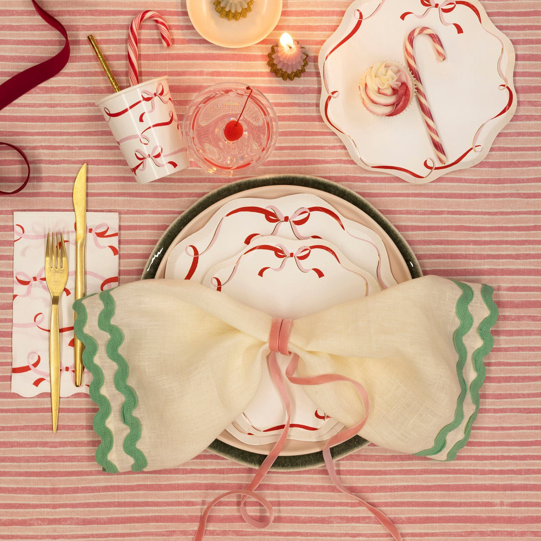 Ribbon Bow Christmas Party Cups x 8 | Meri Meri Christmas Bows party cups Ribbon Bow Christmas Party Cups x 8