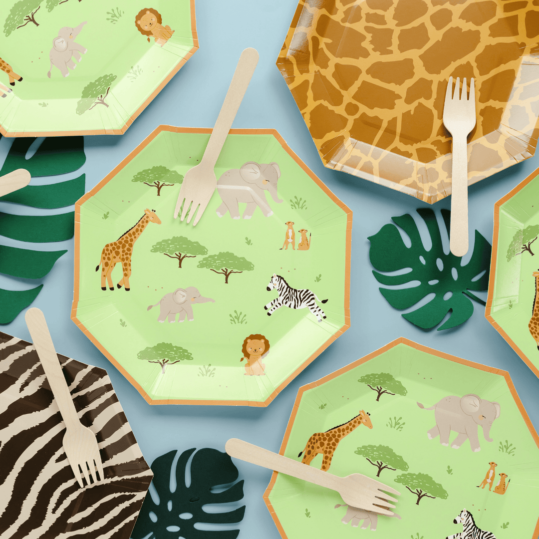 Safari Animals Dinner Plates x 6 - Safari Birthday Party Supplies party plates Safari Animals Dinner Plates x 6