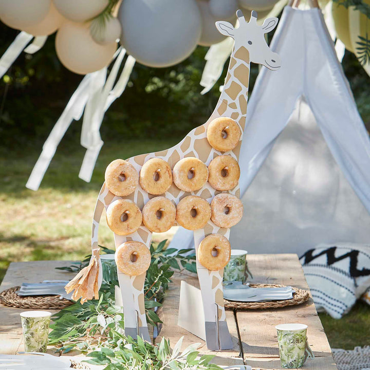 food tray Safari Party Giraffe Shaped Donut Wall