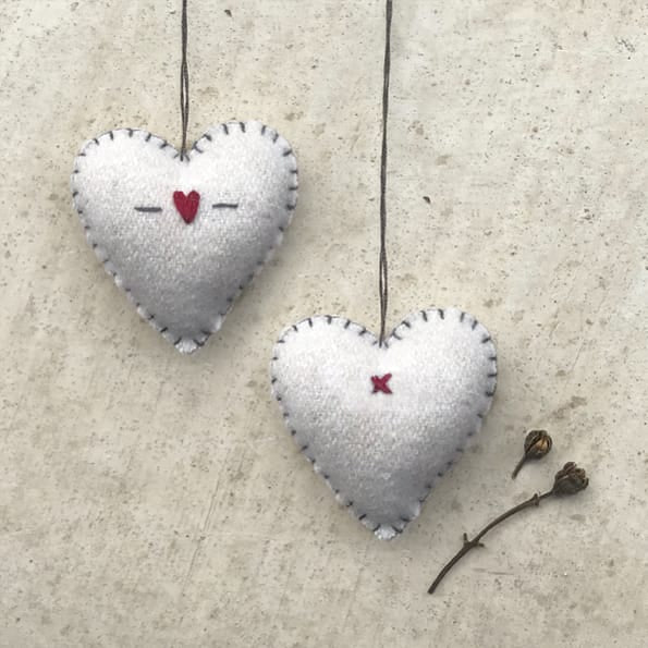 Small Embroidered Heart, Hearts and Crosses | East of India gift East of India Small Embroidered Heart - Cream / Hearts &amp; Crosses