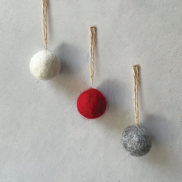 Small Plain White Felt Bauble by East of India Bauble East of India Small Plain Felt Bauble - White