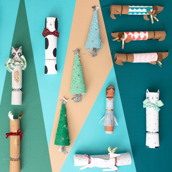 Spotty Dog Christmas Crackers x 6 | Meri Meri christmas crackers Spotty Dog Christmas Crackers x 6
