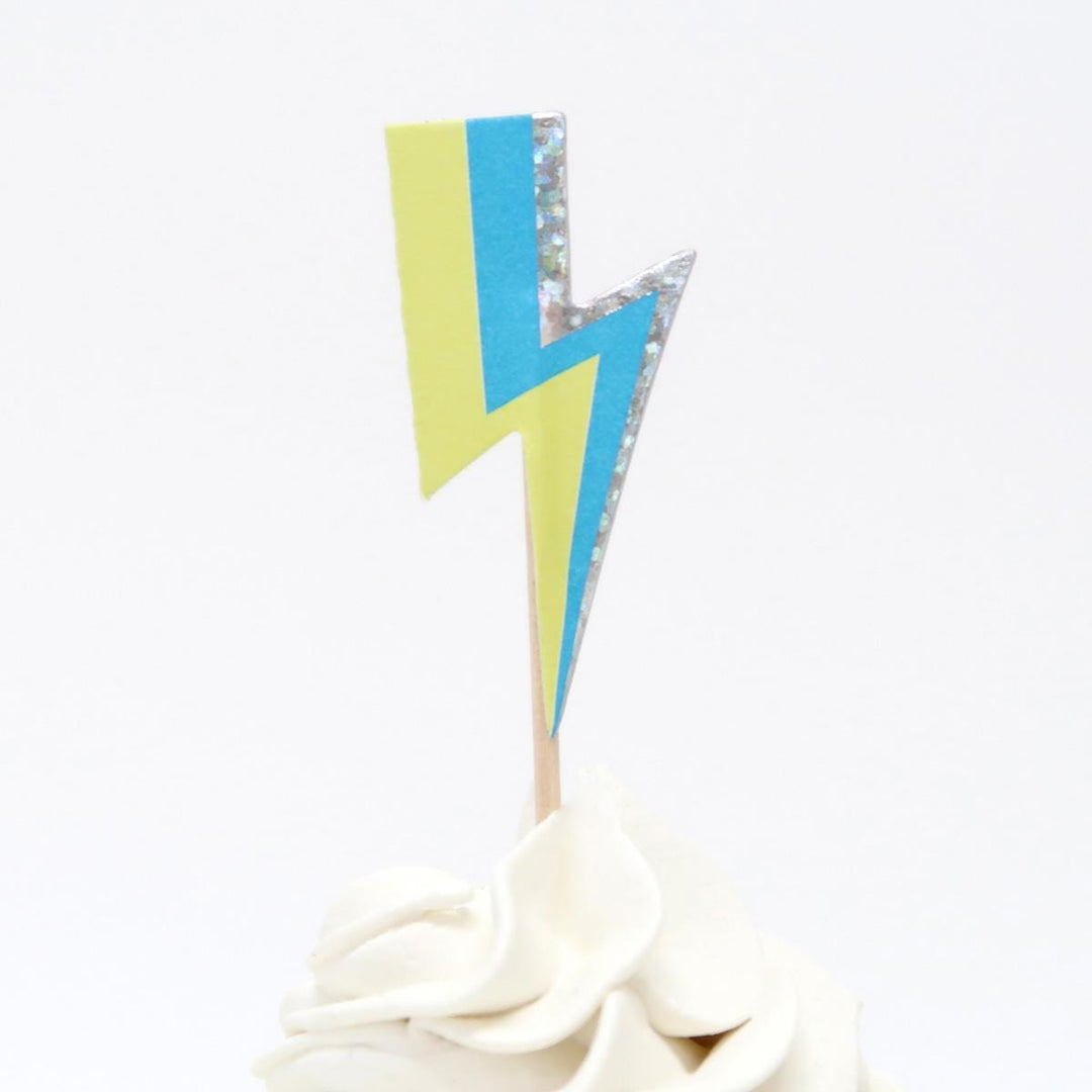 Superhero Cupcake Kit x 24 | Meri Meri Superhero Party Cake Decorating Supplies Superhero Cupcake Kit x 24