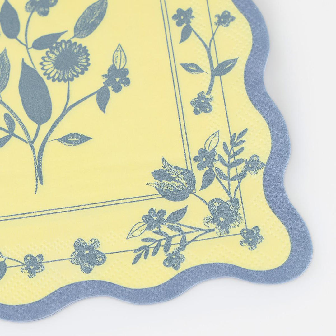 Vintage Botanical Small Party Napkins x 16 | Meri Meri party napkins Vintage Botanical Small Party Napkins x 16