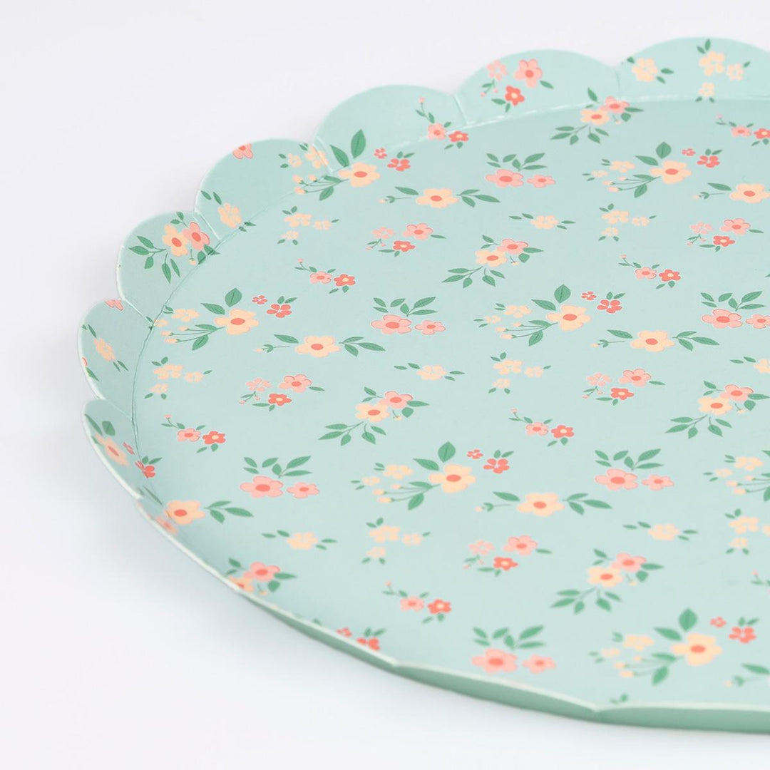 Vintage Ditsy Side Party Plates x 8 | Meri Meri party plates Vintage Ditsy Side Party Plates x 8