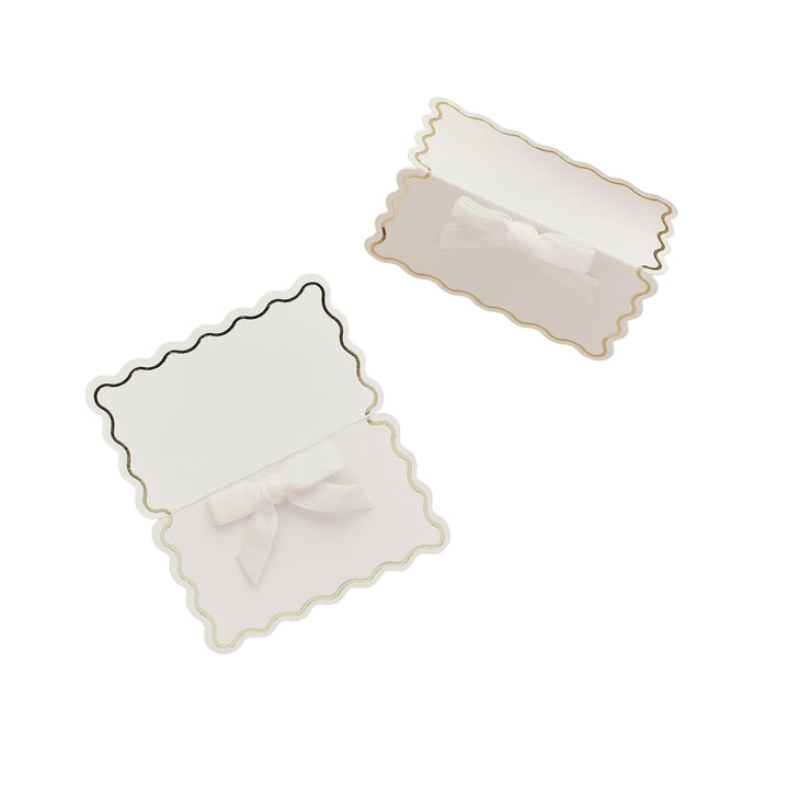 White Wavy Edge Place Cards With Velvet Bows x 8 | Hootyballoo place cards White Wavy Edge Place Cards With Velvet Bows x 8