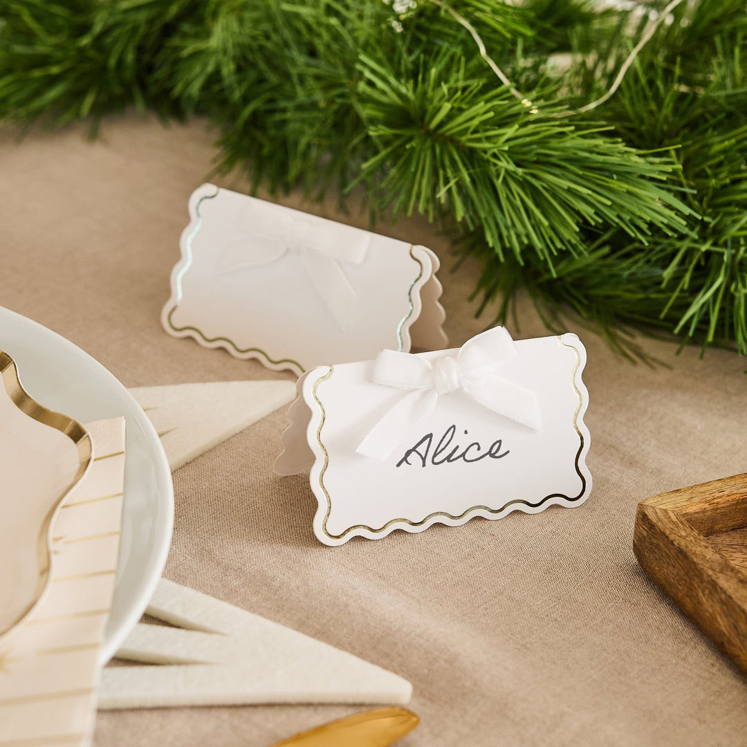 White Wavy Edge Place Cards With Velvet Bows x 8 | Hootyballoo place cards White Wavy Edge Place Cards With Velvet Bows x 8
