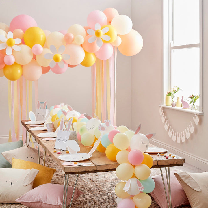 Balloons Easter Balloons & Bunnies Table Runner